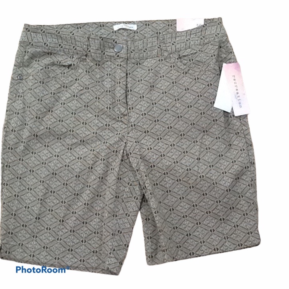 Recreation Brown Aztec Pattern Shorts Sz 10‎ NWT